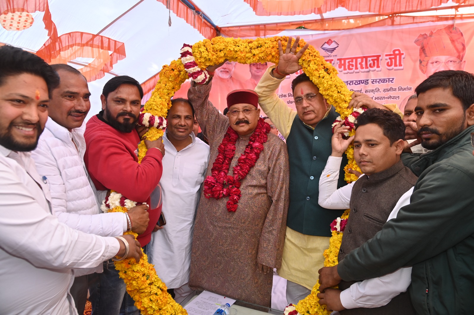 प्रभारी मंत्री सतपाल महाराज ने जनपद को दी 30 करोड़ 83 लाख 19 हजार की विकास योजनाओं की सौगात
