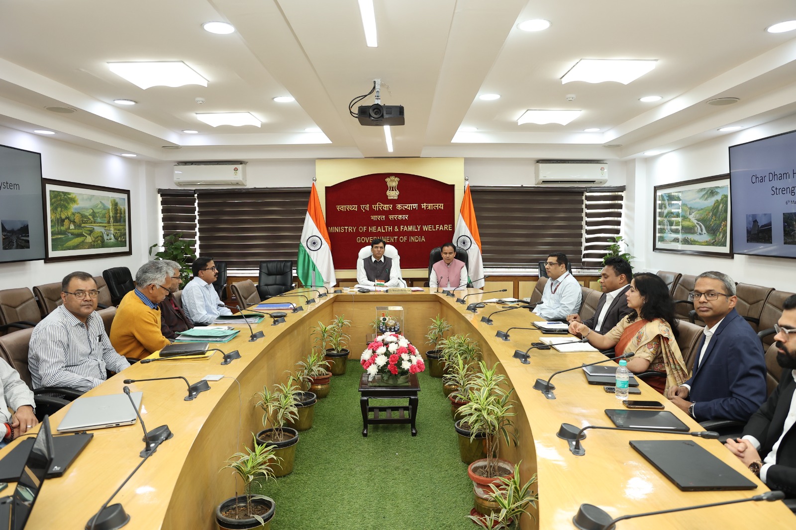 श्रीनगर मेडिकल कॉलेज में स्थापित होगी कैथ लैब व ट्रामा सेंटर: स्वास्थ्य मंत्री धनसिंह रावत
