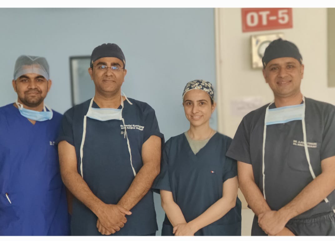 इंदिरेश अस्पताल में 56 वर्षीय मेरठ निवासी की स्तन कैंसर सर्जरी के बाद प्रत्यारोपण-आधारित स्तन पुनर्निर्माण ने आत्मविश्वास बहाल किया