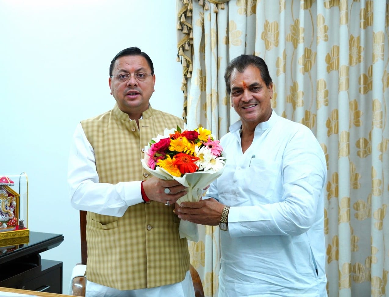 अग्रवाल ने कहा कि मुख्यमंत्री धामी लगातार निवेशकोें को राज्य में निवेश के लिए आकर्षित कर रहे है, हम न केवल एमओयू पर हस्ताक्षर करेंगे। बल्कि मुख्य कार्यक्रम से पहले 10 एमओयू को धरातल पर लाएंगे