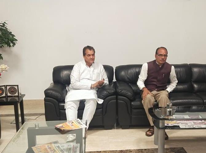 उत्तराखंड जैसे छोटे पहाड़ी राज्य को 2025 तक देश का अग्रणीय राज्यों की सूची में शामिल कराने का संकल्प सच्चे जनप्रतिनिधि की पहचान हैं: शिवराज सिंह चौहान