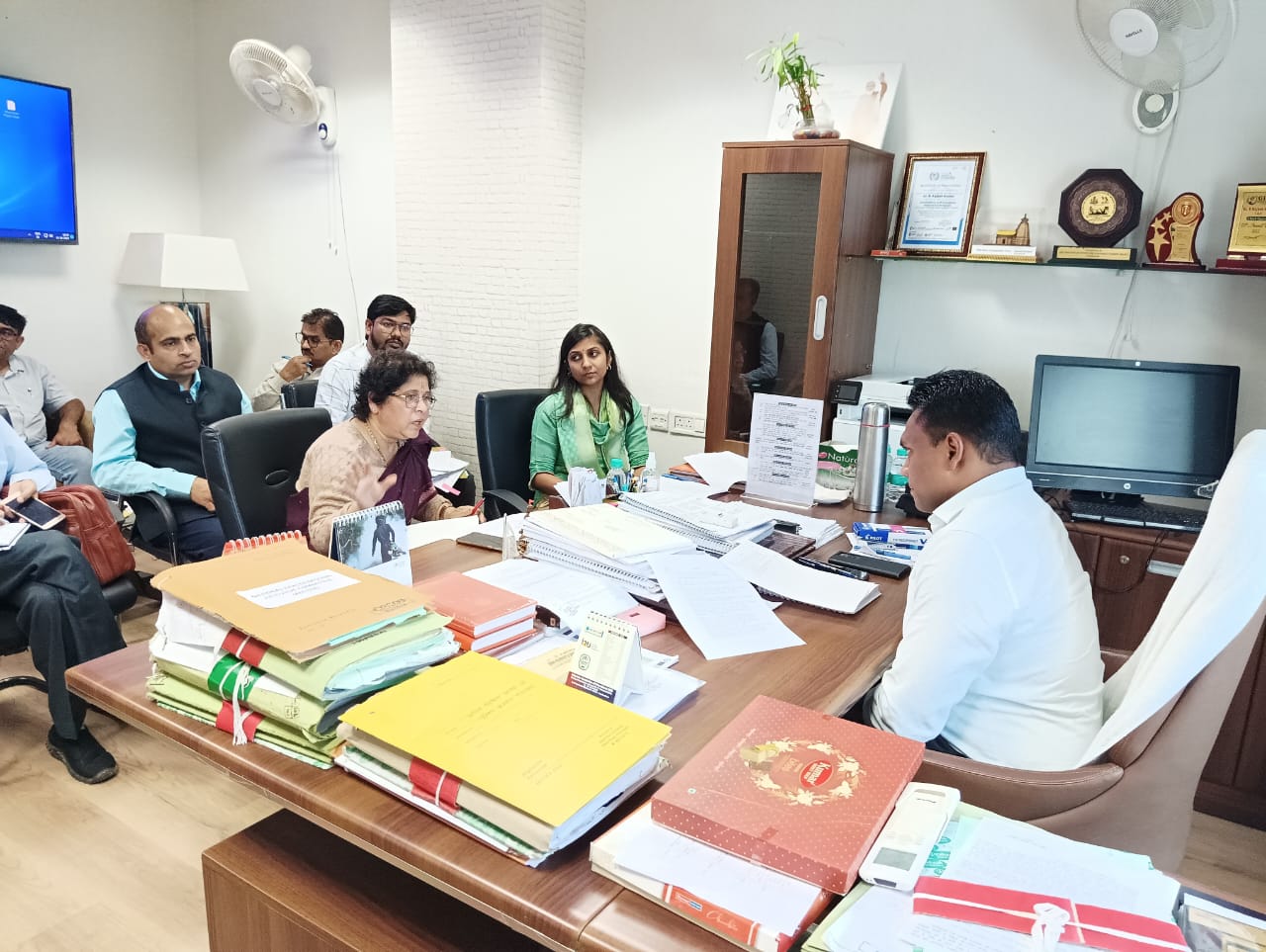 उत्तराखंड स्वास्थ्य एवं परिवार कल्याण समिति की 38वीं कार्यकारिणी समिति की बैठक में स्वास्थ्य सचिव स्वास्थ्य डॉ. आर. राजेश कुमार ने कई बड़े फैसलों पर लगाई अपनी मुहर