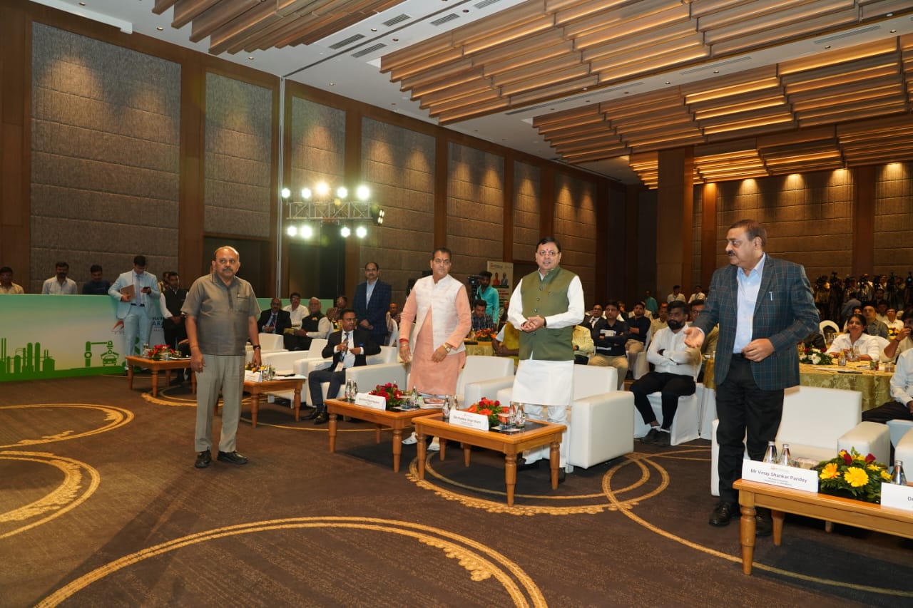 राज्य में 6 हजार एकड़ का लैण्ड बैंक बनाया गया है। राज्य के पर्वतीय क्षेत्रों में निवेश करने वालों के लिए और प्रोत्साहन दिया जायेगा।