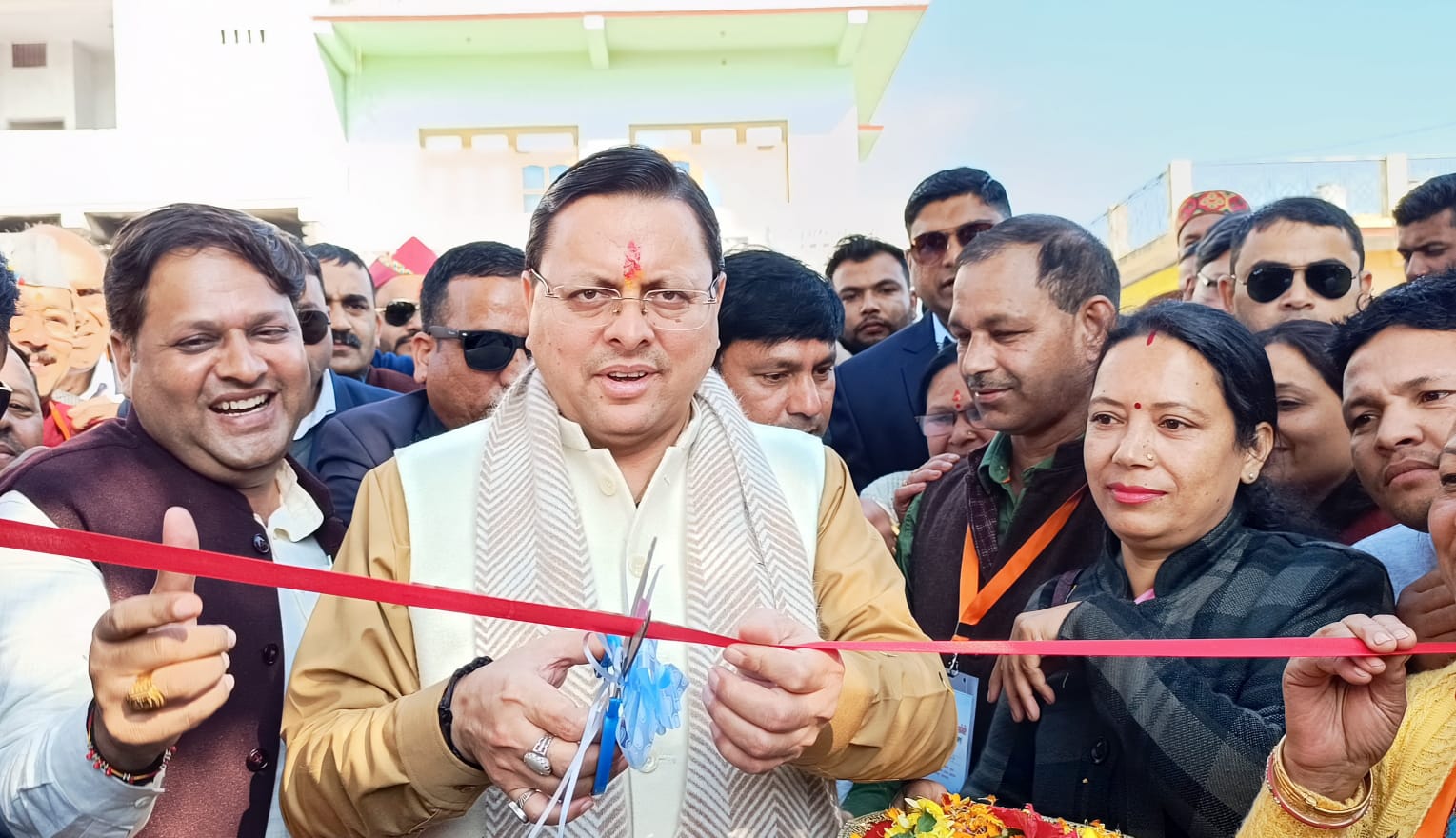 जिले के सीमांत क्षेत्र टनकपुर और राजधानी देहरादून के बीच वोल्वो सेवा शुरू होने से लोगों को बेहतर सुविधा मिल सकेगी : धामी