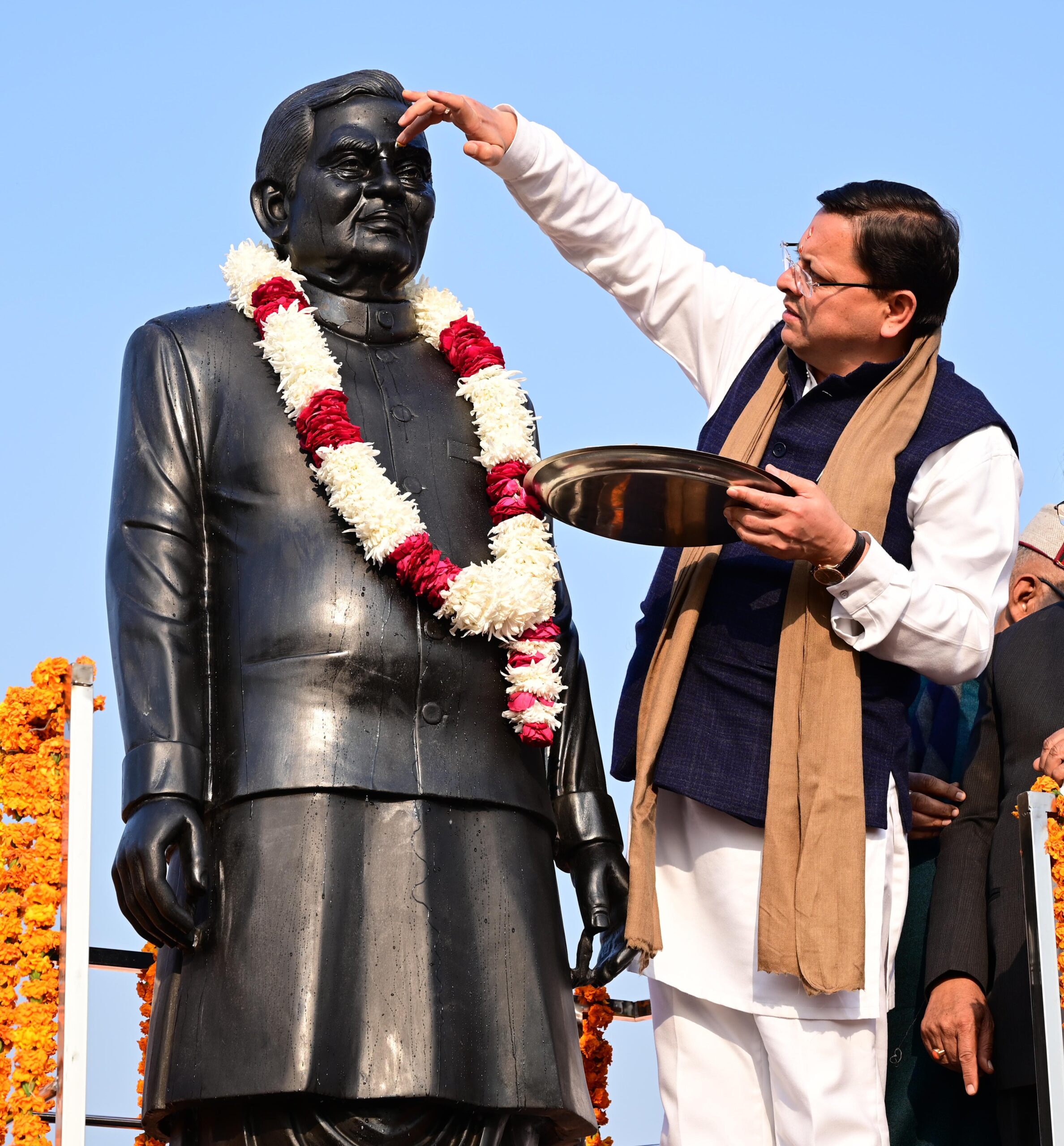 मोदी धामी के नेतृृत्व में उत्तराखंड की डबल इंजन की सरकार श्रद्धेय अटल जी के सपनों का उत्तराखंड बनाने के लिए प्रतिबद्ध है