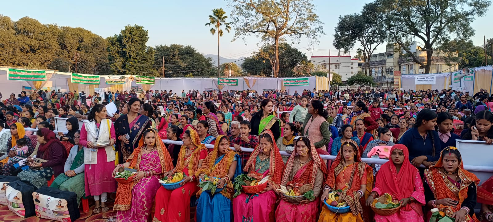 सहकारी विभाग के 10 साधन सहकारी समितियां को 13 लाख के चेक मुख्यमंत्री धामी ने प्रदान किये