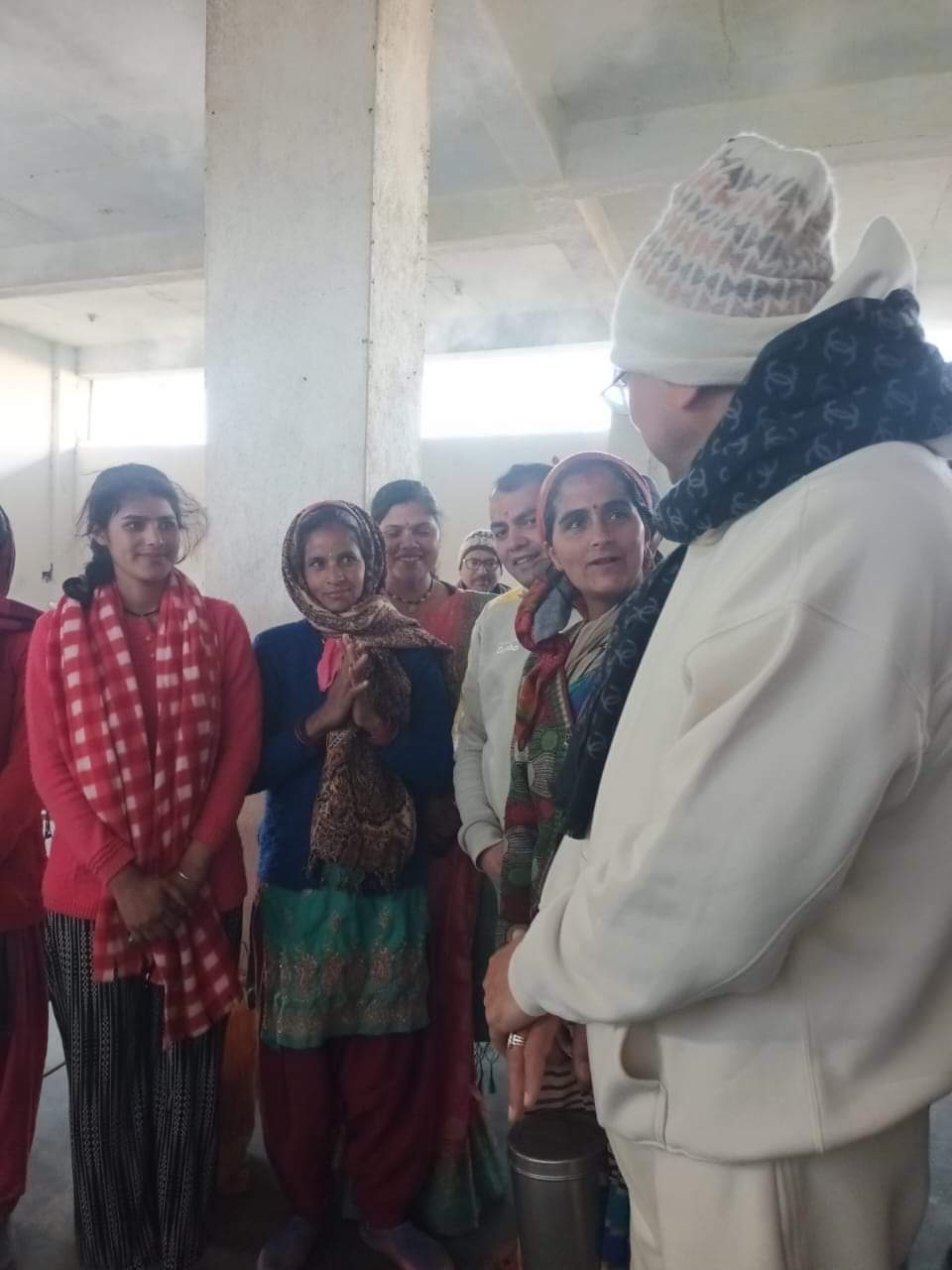 मुख्यमंत्री धामी ने कहा कि उन सभी से मिले असीम स्नेह व आशीर्वाद से मन अभिभूत है