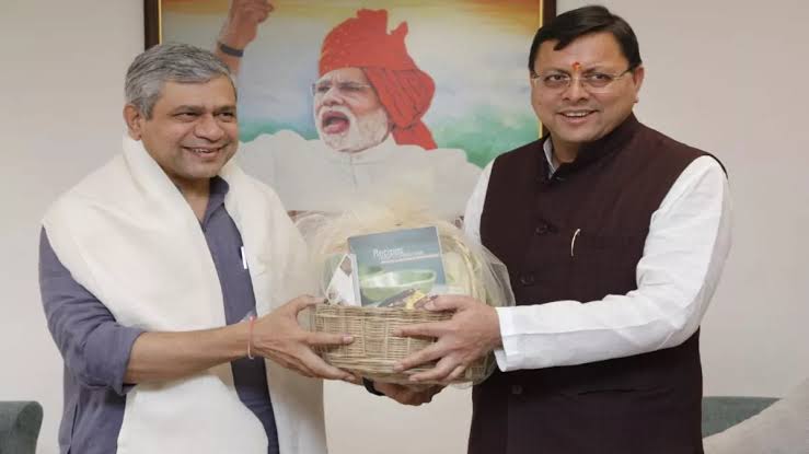 मुख्यमंत्री धामी ने रेल मंत्री को पत्र भेजकर काठगोदाम से अमृतसर के मध्य सीधी रेल सेवा के संचालन का अनुरोध किया था,काठगोदाम-अमृतसर के बीच ट्रेन संचालन को मंजूरी
