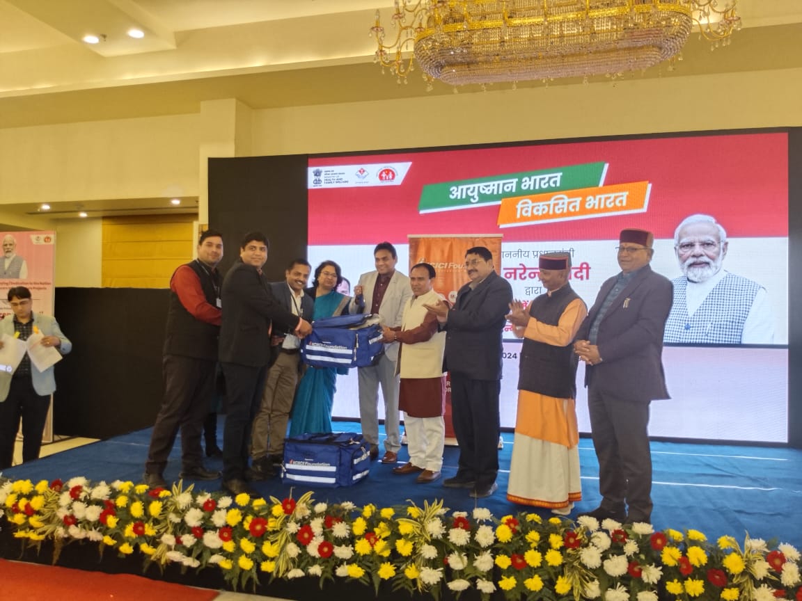 जिला चिकित्सालय रुद्रपुर में क्रिटिकल केयर ब्लॉक और उप जिला चिकित्सालय श्रीनगर में ट्रांजिट हॉस्टल के निर्माण कार्य का शिलान्यास किया गया