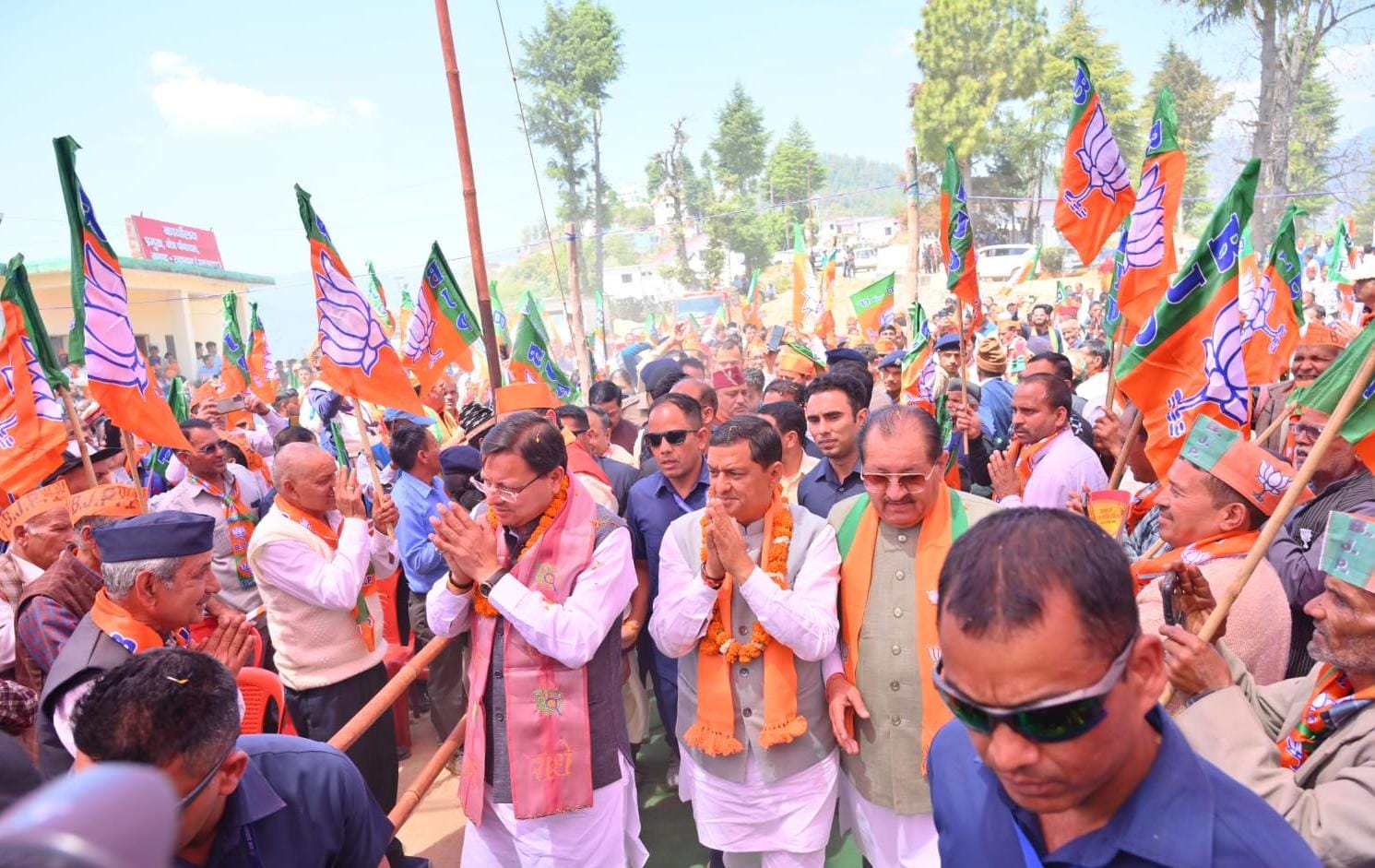 कांग्रेस ने सदैव देश के सैनिकों का अपमान करने का कार्य किया है और उनकी वीरता पर प्रश्न चिन्ह खड़े किए हैं ” : धामी
