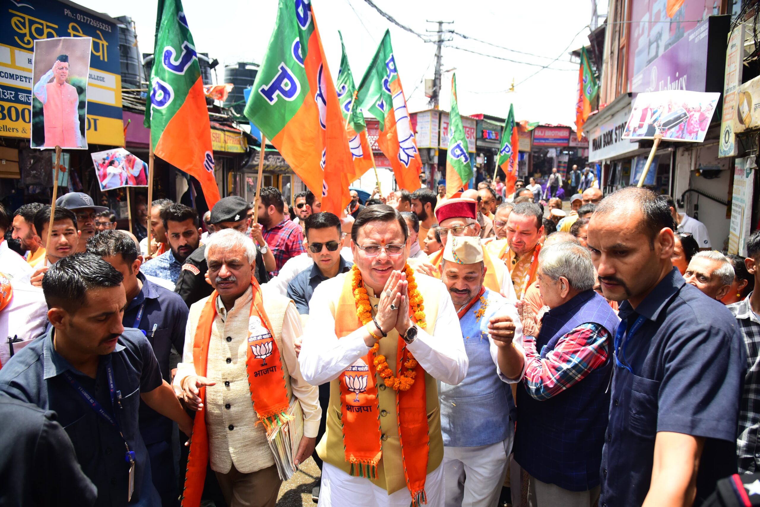 बीते 60 दिनों में धामी ने देशभर में 204 चुनावी कार्यक्रमों में किया प्रतिभाग, नामांकन, रोड शो, जनसभाएं इत्यादि कार्यक्रम में रहे शामिल, धामी का बजा डंका..