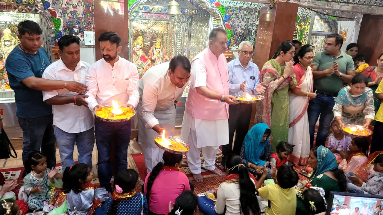 संकल्प के अनुसार महानगर अध्यक्ष सिद्धार्थ उमेश अग्रवाल ने पूरा किया 5100 कन्याओं का विधिवत पूजन