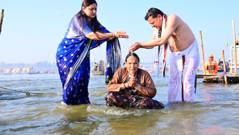 वेदों, शास्त्रों और पुराणों में उल्लिखित है कि कोई भी जीव अपनी माता के ऋण से उऋण नहीं हो सकता। माता से ही हमारा अस्तित्व जुड़ा है : धामी