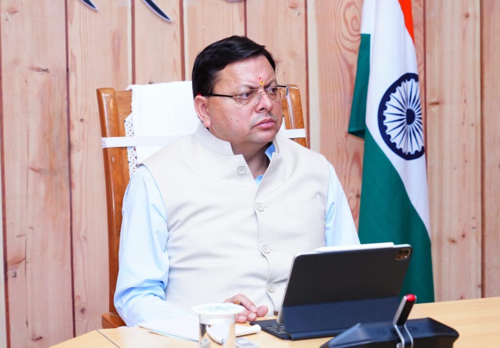 धामी सरकार का भ्रष्टाचार पर कड़ा प्रहार जारी है धामी के भ्रष्टाचार की शिकायत पर सघन जांच के साथ त्वरित कठोर कार्यवाही के निर्देशों का ही परिणाम है कि भ्रष्टाचार में लिप्त कार्मिकों को विजिलेंस द्वारा गिरफ्तार कर सलाखों के पीछे पहुंचाया जा रहा है। 