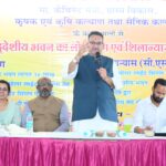 मंत्री गणेश जोशी ने कहा कि पहले इस गांव में सड़के नहीं थी व विधानसभा चुनाव लड़ने के बाद गांव में करोड़ों के विकास कार्य किए गये, गांव तक सडक पहुंचायी, व बार्लोगज चामासारी सडक जो वर्ष 2004 से रूकी थी, उसका निर्माण कार्य शुरू करवाया   