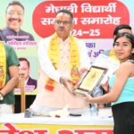 मंत्री जोशी ने कहा कि यह सम्मान समारोह केवल विद्यार्थियों को ही नहीं, बल्कि उनके अभिभावकों और शिक्षकों को भी सम्मानित करने जैसा है, जिन्होंने इन विद्यार्थियों को प्रेरित किया   
