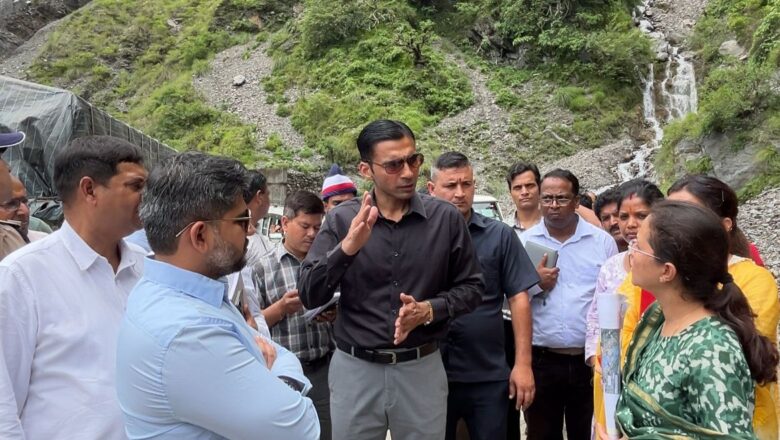 भरणपोषण अधिनियम की धारा-125 के साथ उत्तराखंड विशेष नियमावली की संयुक्त शक्ति—डीएम बंसल ने पेश की ‘एकल खिड़की न्याय’ व्यवस्था, बुज़ुर्ग-कल्याण मामलों में नया कीर्तिमान