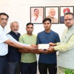 मंत्री गणेश जोशी ने उपनल के प्रबंध निदेशक को निर्देशित किया कि दुर्घटना से संबंधित सभी कागजी कार्यवाही को जल्द से जल्द पूर्ण कर आश्रितों को सरकारी योजना का लाभ दिलाया जाए      