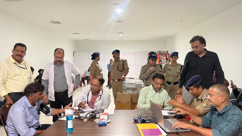 उत्तराखंड सरकार के बचाव अभियान से गदगद तीर्थयात्रियों ने जताया आभार, हेलिकॉप्टर से सुरक्षित वापसी पर यात्रियों को मिली चिकित्सा सुविधा, निःशुल्क दवाएं और ससम्मान विदाई