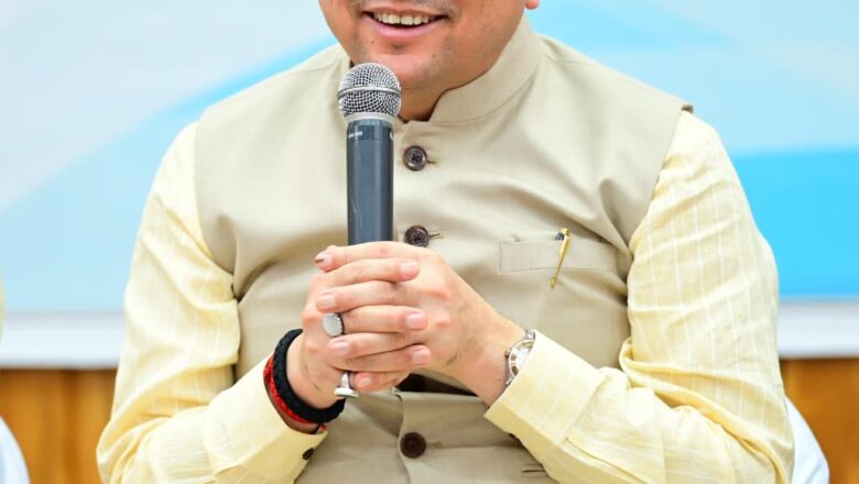 मुख्यमंत्री ने कहा कि इस संवाद के पीछे भी उनका यही मंतव्य था कि वो सबकी समस्याओं, आवश्यकताओं को सीधे तौर पर जान सकें, जिससे उनके समाधान के लिए और अधिक ठोस कदम उठाए जा सकें