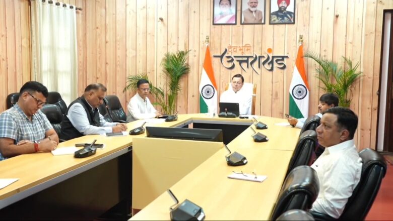 नदी-नालों के पास निर्माण की अनुमति पर प्रतिबंध सख्ती से लागू किया जाए : धामी