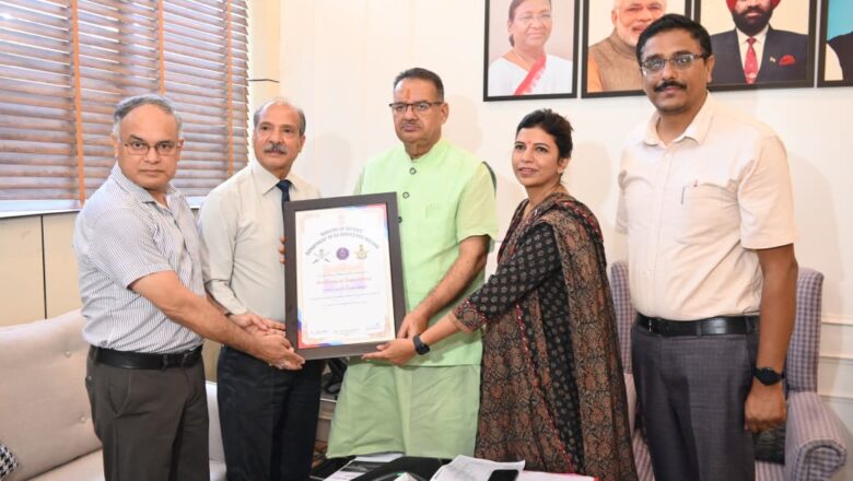 सैनिक कल्याण मंत्री गणेश जोशी ने दी जानकारी: शहीद सम्मान यात्रा 2.0 से 71 अमर वीरों की पवित्र मिट्टी पहुँचेगी सैन्यधाम, 5 अक्टूबर को लैंसडाउन में होगा भव्य समापन”      
