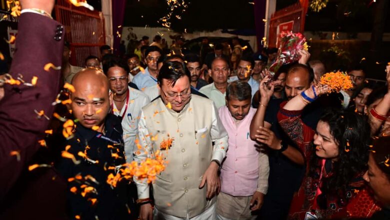 मुख्यमंत्री  धामी ने कहा कि कुमाऊं द्वार महोत्सव हमारी संस्कृति परंपराओं को संरक्षित एवं संवर्धित करने की दिशा में एक महत्वपूर्ण आयोजन साबित होगा