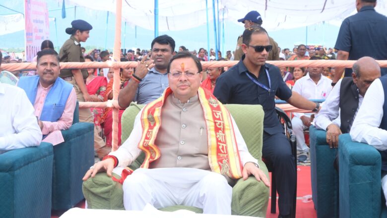 शारदा घाट में आने से धार्मिक भावनाओं का संचार और प्राकृतिक नजरों के दर्शन भी होते हैं : धामी