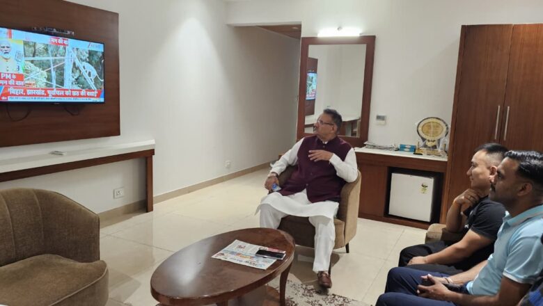 मंत्री गणेश जोशी ने स्वदेशी उत्पादों की खरीदारी और जीएसटी बचत उत्सव को आत्मनिर्भर भारत की दिशा में सशक्त कदम बताया
