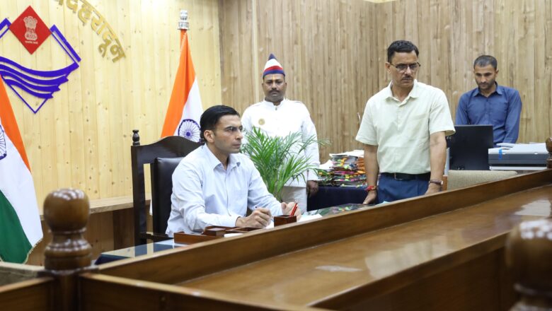 शस्त्र दुरुपयोग की संभावना देखते हुए DM को करना पड़ा लाइसेंस रद्द करने की प्रक्रिया शुरू।