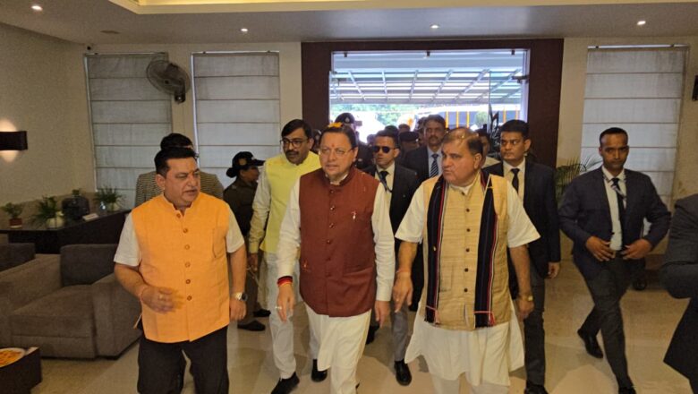 सीएम धामी ने कहा कि मेरा हमेशा से मानना रहा है कि यदि हमारे राज्य की आत्मा उसके गाँवो में बसती है तो शहरों में हमारे नागरिकों के सपने और आकांक्षाएँ आकार लेते हैं