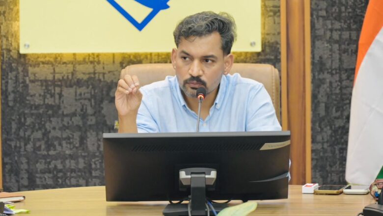 सरकारी भूमि से तत्काल हटाएं अतिक्रमण, पॉलीगॉन मैपिंग न करने वाले 12 विभागों को डीएम का नोटिस